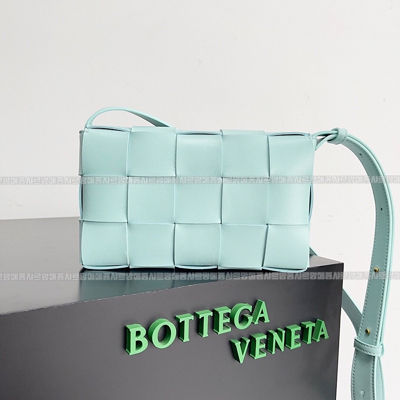 보테가베네타카세크백 20260218-104212-002루.jpg