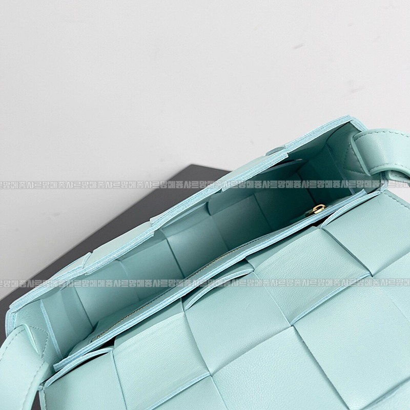 보테가베네타카세크백 20260218-104213-009루.jpg