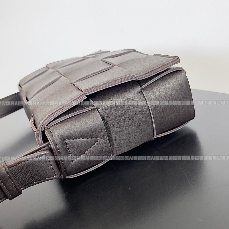 보테가베네타카세크백 20260218-104353-003루.jpg