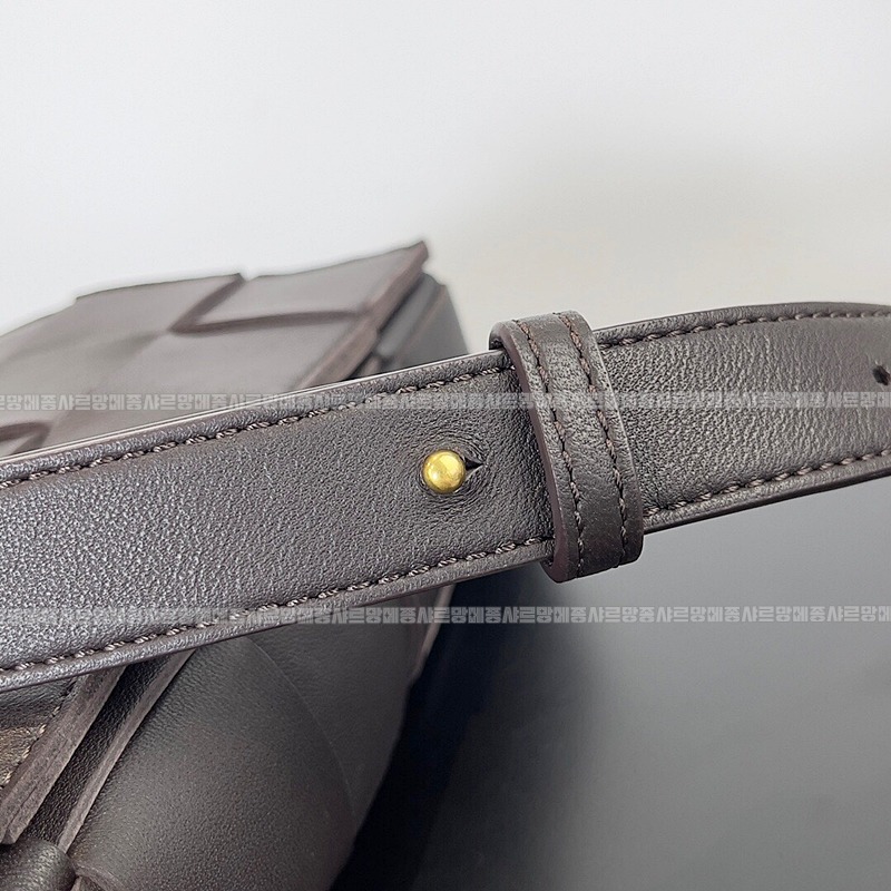 보테가베네타카세크백 20260218-104353-005루.jpg