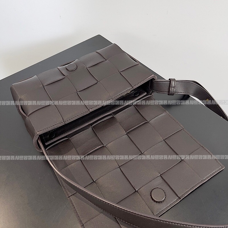 보테가베네타카세크백 20260218-104353-007루.jpg