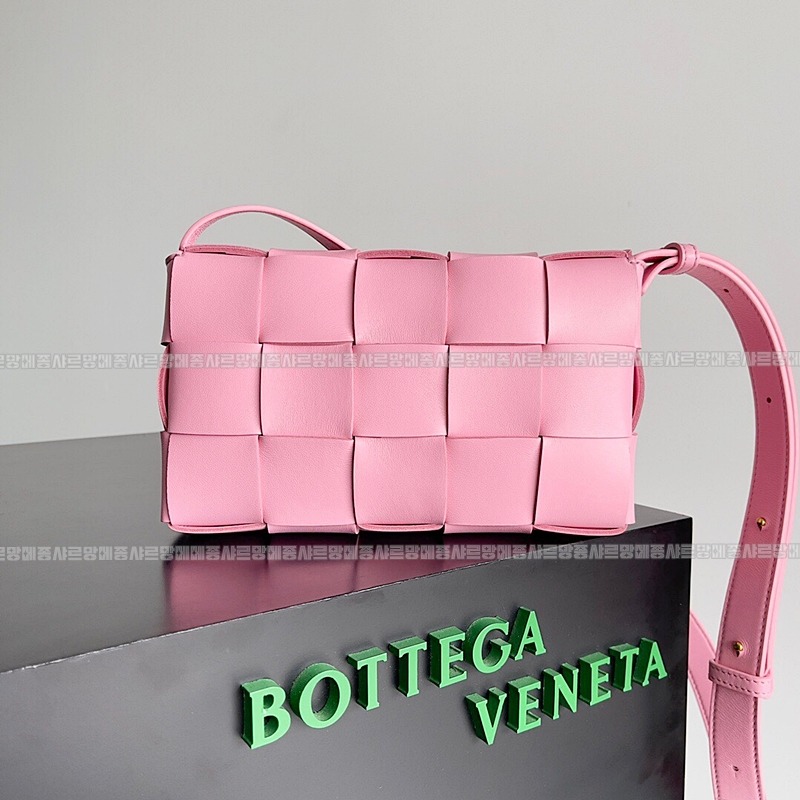 보테가베네타카세크백 20260218-104541-002루.jpg