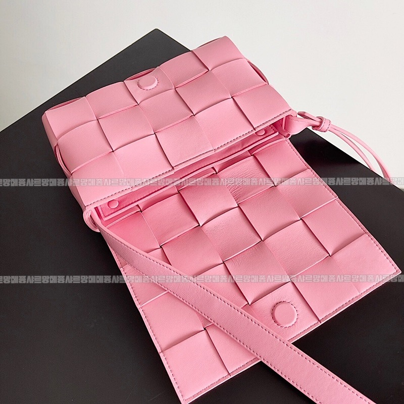 보테가베네타카세크백 20260218-104542-005루.jpg