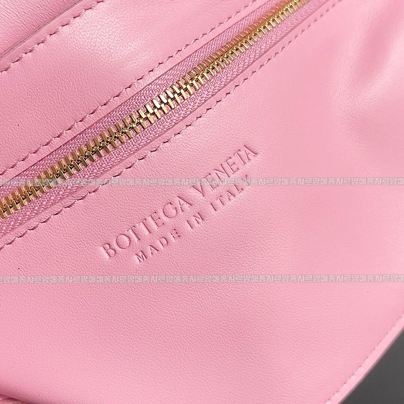보테가베네타카세크백 20260218-104542-009루.jpg