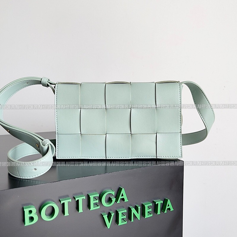 보테가베네타카세크백 20260218-104724-001루.jpg