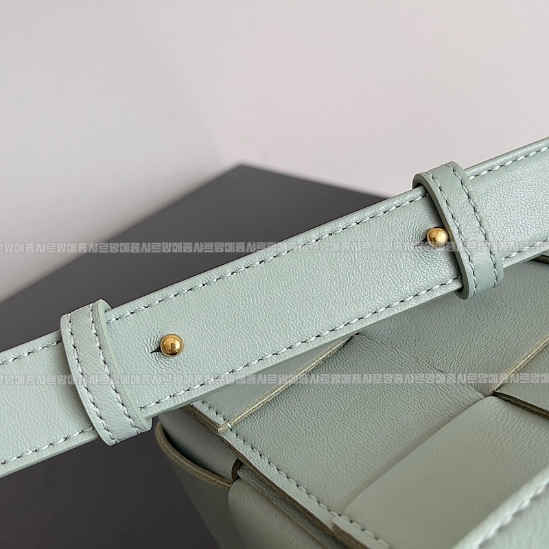 보테가베네타카세크백 20260218-104725-004루.jpg