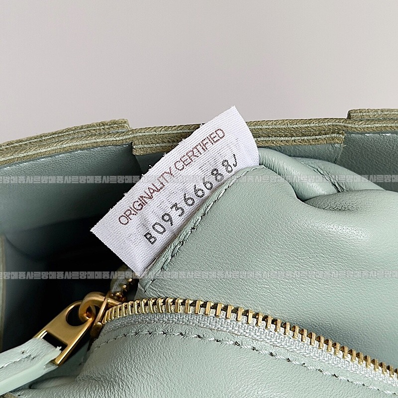 보테가베네타카세크백 20260218-104725-006루.jpg