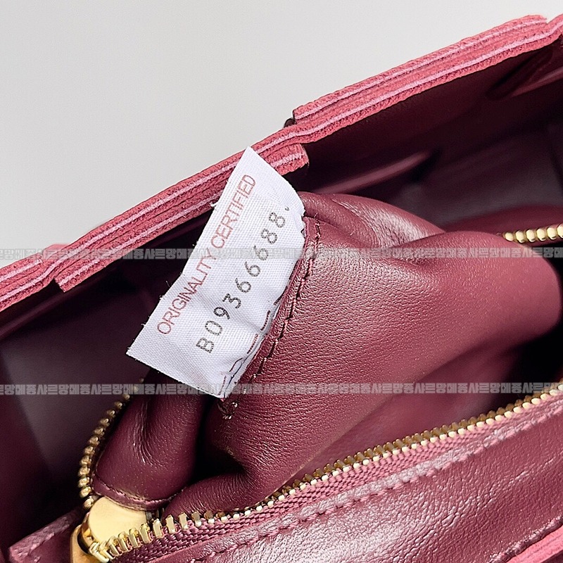 보테가베네타카세크백 20260218-104927-007루.jpg