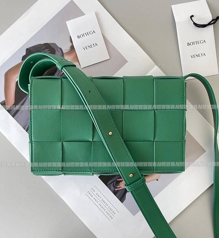 보테가베네타카세크백 20260218-105356-001루.jpg