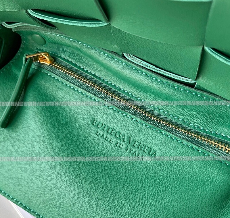 보테가베네타카세크백 20260218-105357-008루.jpg