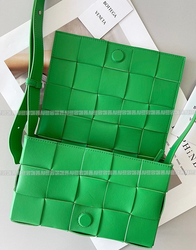 보테가베네타카세크백 20260218-105550-005루.jpg