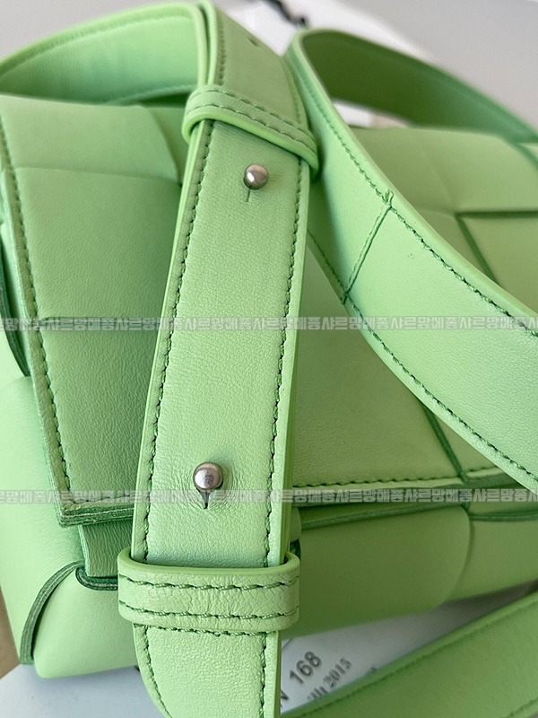 보테가베네타카세크백 20260218-105744-002루.jpg