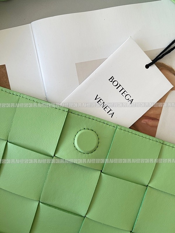 보테가베네타카세크백 20260218-105745-006루.jpg