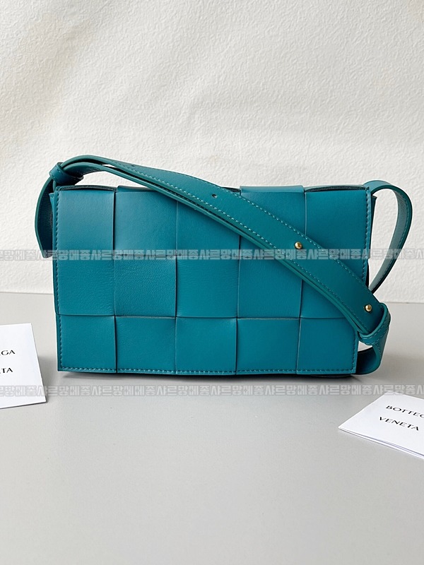 보테가베네타카세크백 20260218-110143-002루.jpg