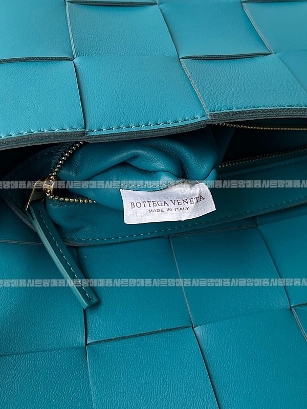 보테가베네타카세크백 20260218-110144-007루.jpg