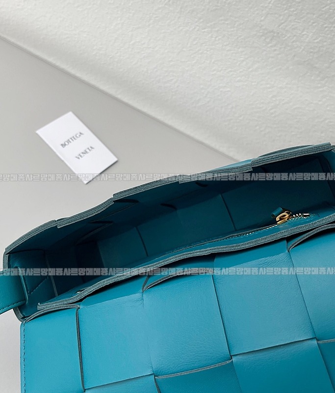 보테가베네타카세크백 20260218-110144-009루.jpg