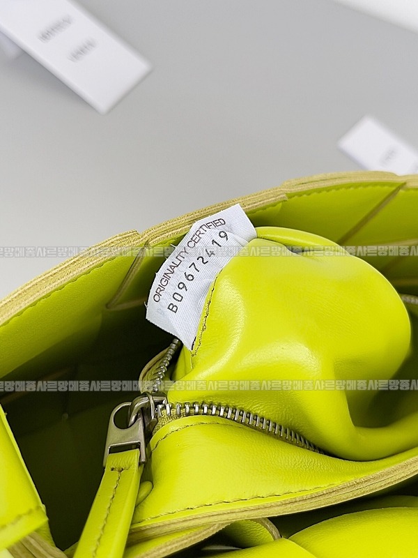 보테가베네타카세크백 20260218-110329-006루.jpg