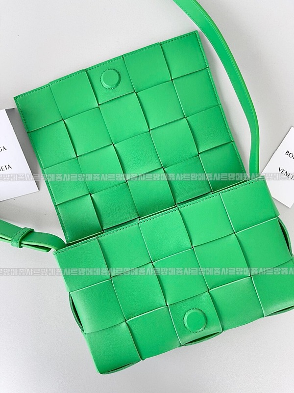 보테가베네타카세크백 20260218-110503-006루.jpg