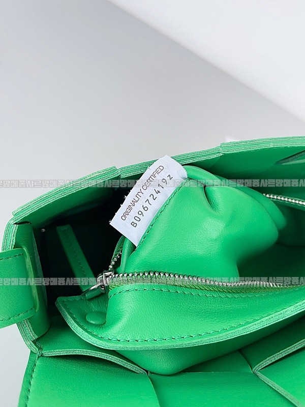 보테가베네타카세크백 20260218-110503-008루.jpg