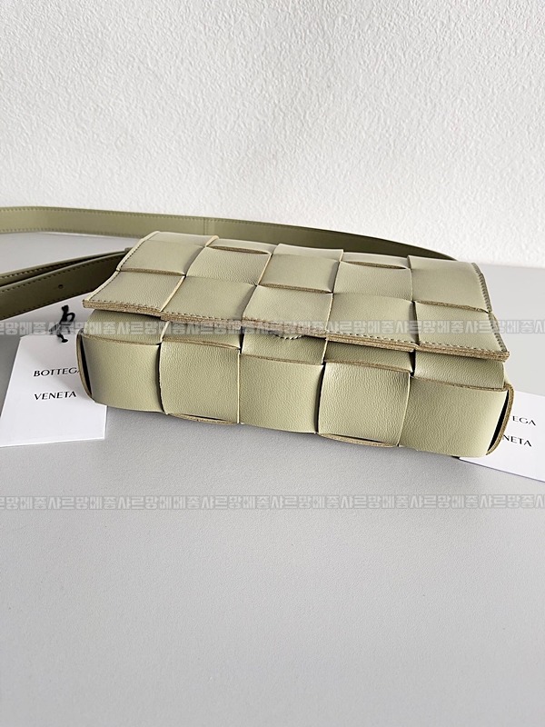 보테가베네타카세크백 20260218-110616-004루.jpg
