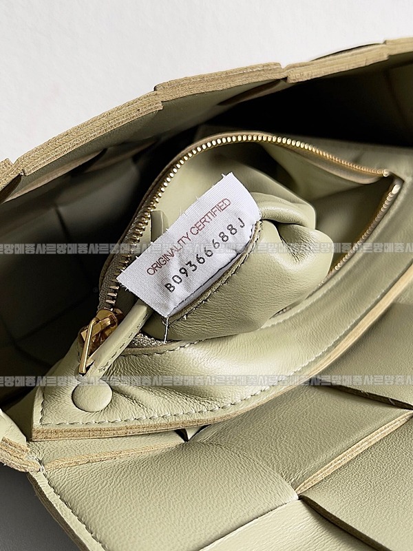 보테가베네타카세크백 20260218-110616-007루.jpg