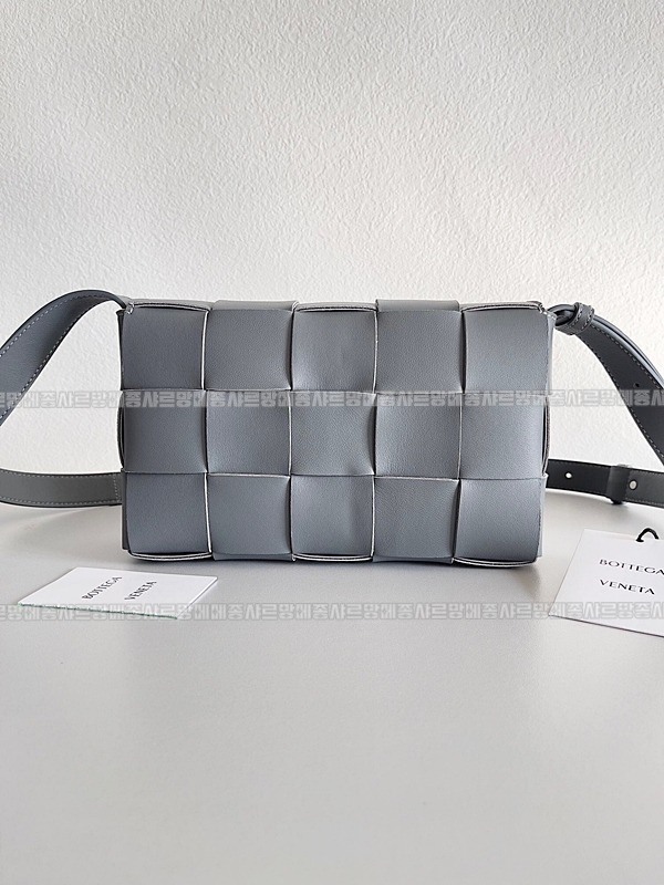 보테가베네타카세크백 20260218-110931-002루.jpg