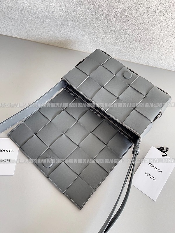 보테가베네타카세크백 20260218-110931-004루.jpg