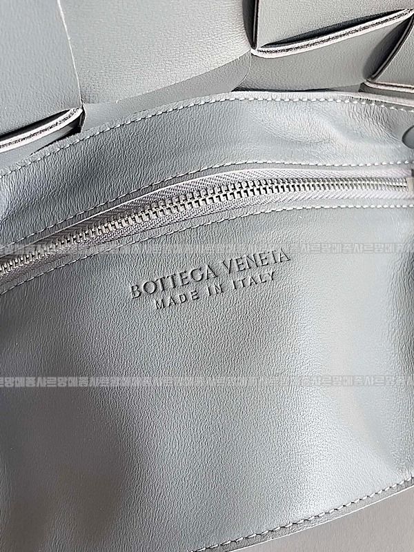 보테가베네타카세크백 20260218-110932-006루.jpg