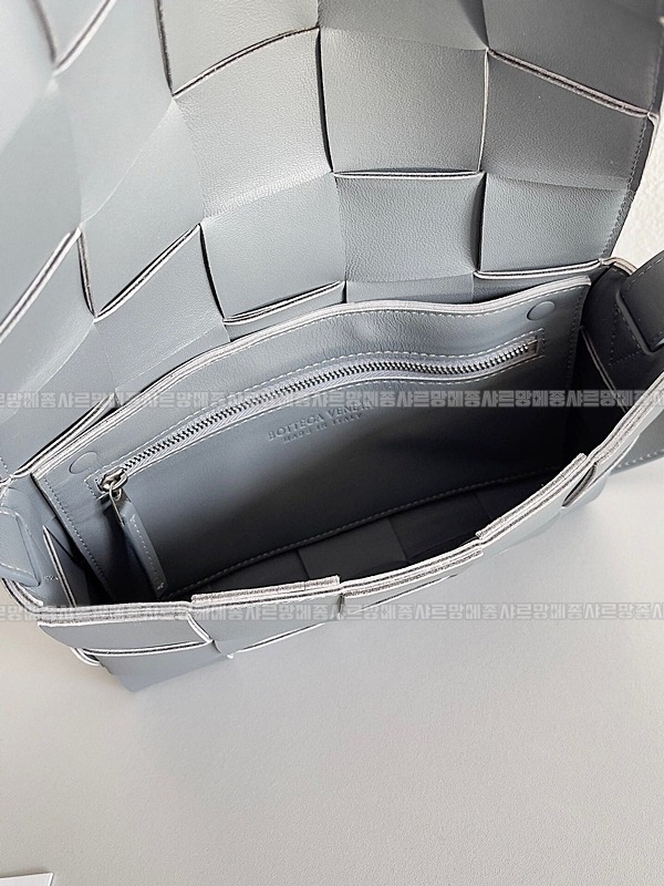 보테가베네타카세크백 20260218-110932-005루.jpg