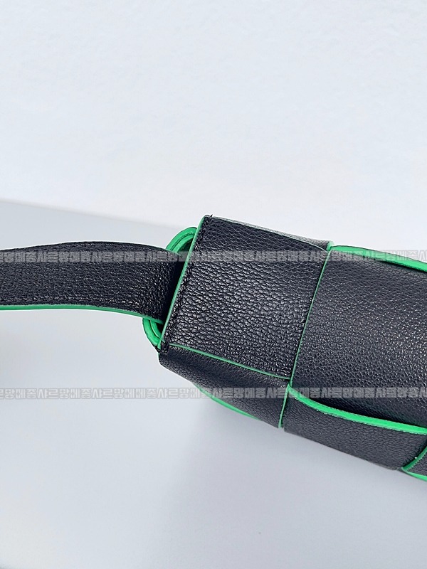 보테가베네타카세크백 20260218-111112-002루.jpg