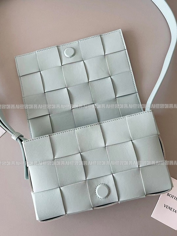 보테가베네타카세크백 20260218-111433-005루.jpg