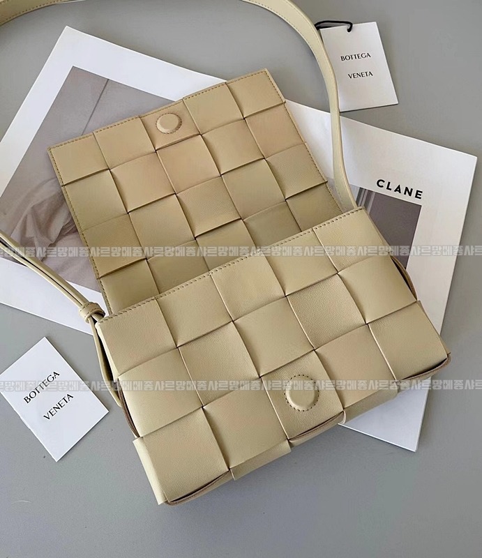 보테가베네타카세크백 20260218-111612-004루.jpg