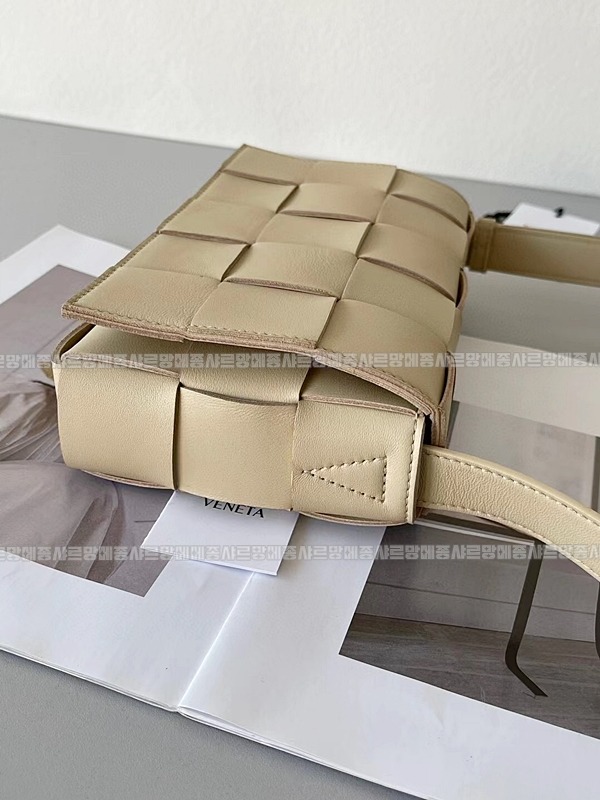 보테가베네타카세크백 20260218-111612-006루.jpg