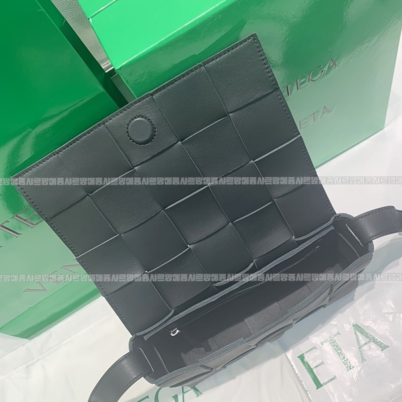 보테가베네타카세크백 20260218-111829-004루.jpg