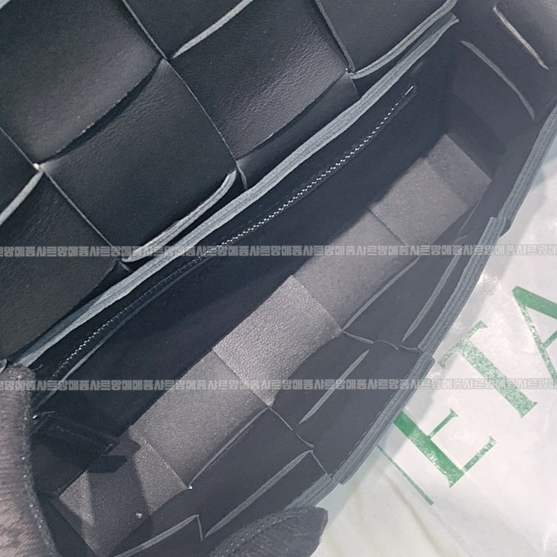 보테가베네타카세크백 20260218-111829-007루.jpg