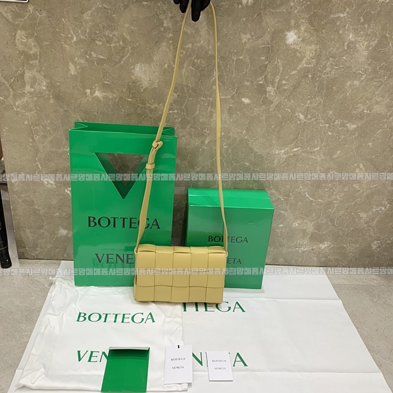 보테가베네타카세크백 20260218-112209-001루.jpg