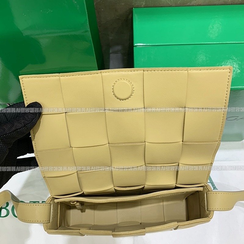 보테가베네타카세크백 20260218-112209-006루.jpg