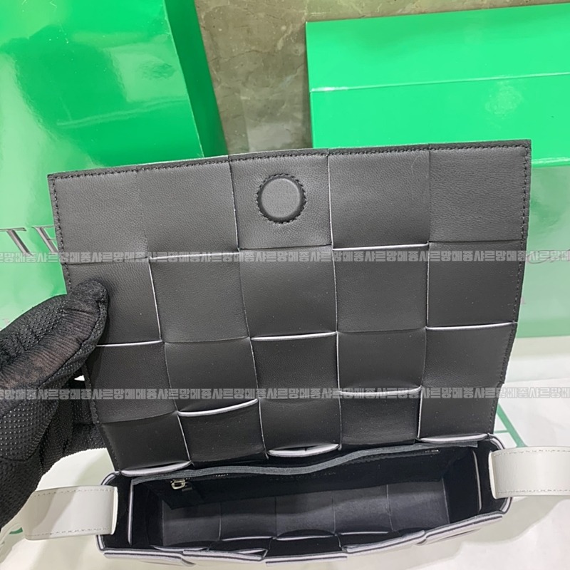 보테가베네타카세트백 20260218-122914-003루.jpg