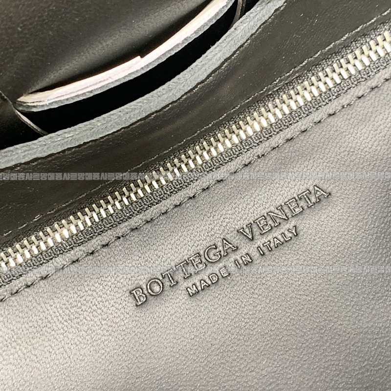 보테가베네타카세트백 20260218-122914-006루.jpg