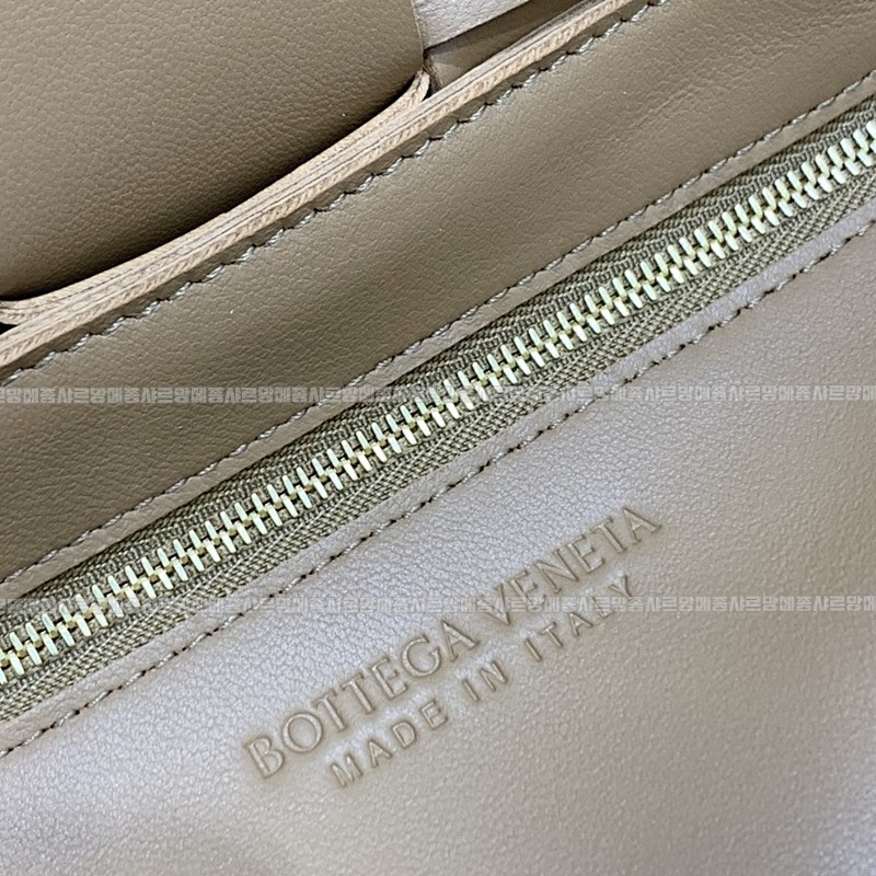 보테가베네타카세트백 20260218-123104-005루.jpg