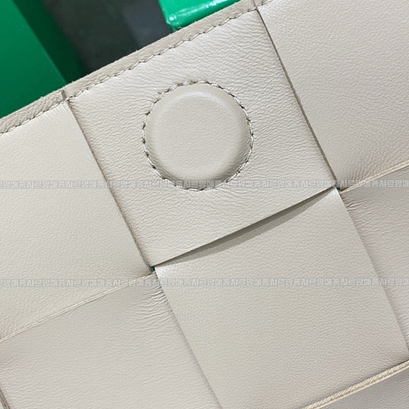 보테가베네타카세트백 20260218-123422-009루.jpg