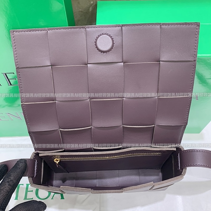 보테가베네타카세트백 20260218-123927-003루.jpg