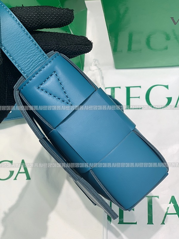 보테가베네타카세트백 20260218-124120-003루.jpg