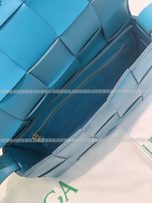 보테가베네타카세트백 20260218-124120-005루.jpg