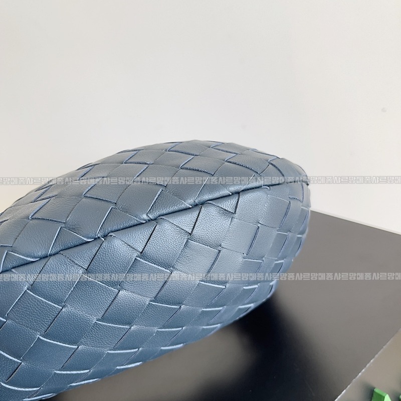 보테가베네타미니조디 20260218-130152-003루.jpg