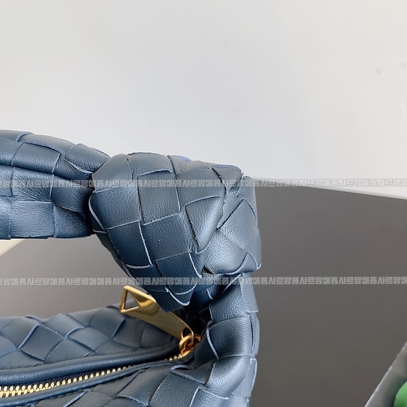 보테가베네타미니조디 20260218-130153-009루.jpg