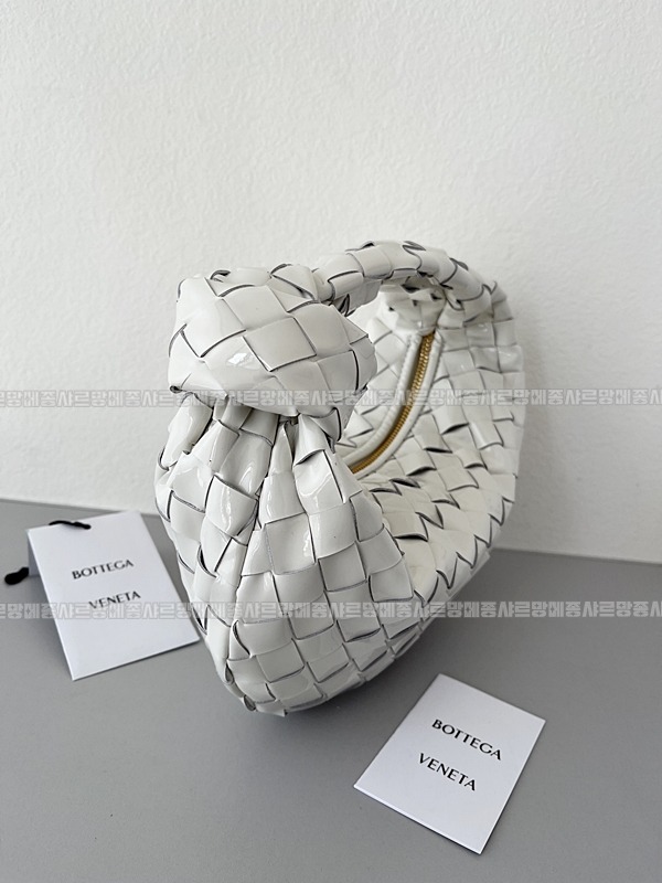 보테가베네타미니조디 20260218-130941-002루.jpg