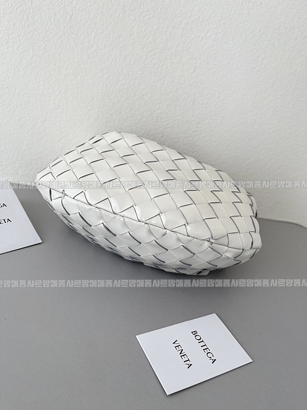 보테가베네타미니조디 20260218-130941-005루.jpg