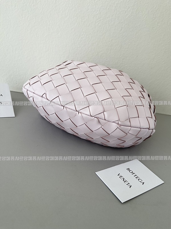 보테가베네타미니조디 20260218-131122-005루.jpg