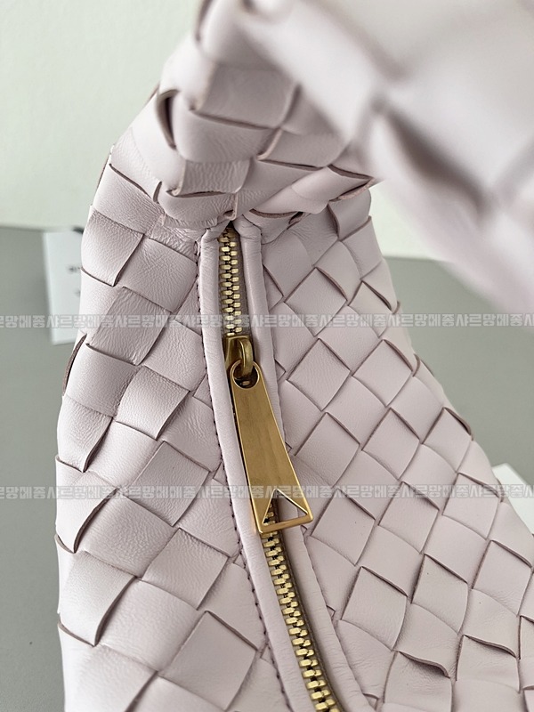 보테가베네타미니조디 20260218-131122-006루.jpg